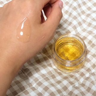 아이앤립 / EYENLIP 아이앤립 24K 골드 N 펩타이드 앰플 크림 — 3.5점을 준 리뷰어가 2021년 6월 올린 사용 사진