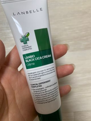랑벨 랑바이오 블랙 시카 크림 50ml(블랙비 프로폴리스, 시카 4종, 판테놀 10 함유) — 5점을 준 리뷰어가 2022년 6월 올린 사용 사진