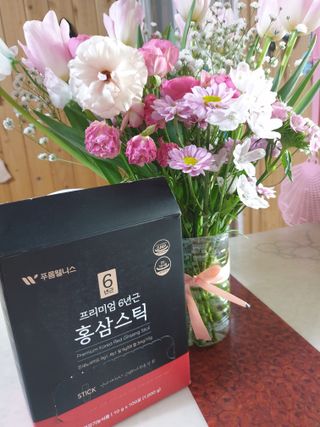 [푸름웰니스] 프리미엄 6년근 홍삼스틱 3mg x 100포 — 5점을 준 리뷰어가 2022년 2월 올린 사용 사진