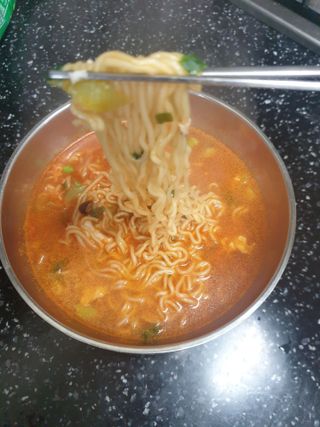 [풀무원] 자연은맛있다 정면, 백면, 홍면  세트 — 3점을 준 리뷰어가 2021년 4월 올린 사용 사진
