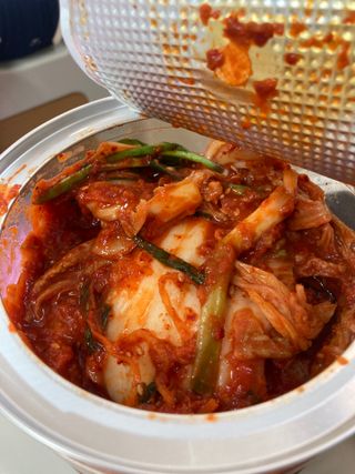 셰프애찬 알배기 겉절이 김치 1kg — 5점을 준 리뷰어가 2022년 11월 올린 사용 사진