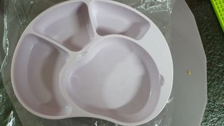유비맘 캐릭터 실리콘 흡착 식판_색상 랜덤발송 — 5점을 준 리뷰어가 2020년 12월 올린 사용 사진