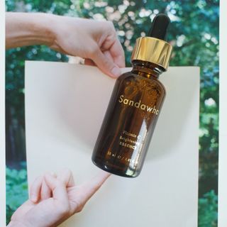 스킨큐어 산다화 비타민c 화이트닝 에센스 30ml — 5점을 준 리뷰어가 2021년 8월 올린 사용 사진