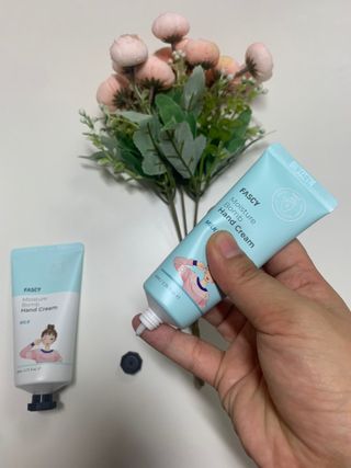파시 FASCY 高保湿ハンドクリーム40ml+80ml セット — 5점을 준 리뷰어가 2021년 7월 올린 사용 사진
