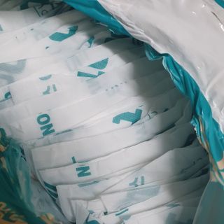 아베크 펫 와이드 프리미엄 중형 애견 강아지 배변 패드 54매 1팩 45g — 5점을 준 리뷰어가 2021년 7월 올린 사용 사진