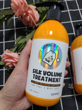 썸헤어 / SUMHAIR 썸헤어 실크 볼륨 샴푸+트리트먼트 프룻자스민티 — 5점을 준 리뷰어가 2021년 7월 올린 사용 사진