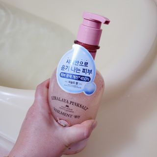 벨먼 내추럴스파 수분광채 스크럽 바디워시 600ml 5종 — 5점을 준 리뷰어가 2022년 5월 올린 사용 사진