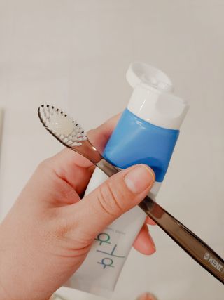 [심폐소생소] 무불소 임산부 천연 치약 — 5점을 준 리뷰어가 2021년 11월 올린 사용 사진
