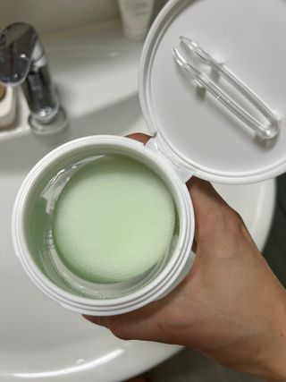 디에이브 더마-테카 바이옴 카밍패드 60매 — 5점을 준 리뷰어가 2022년 11월 올린 사용 사진