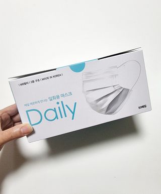 [심폐소생소] 오늘의마스크 KF-AD 비말차단 황사 여름용 마스크 — 5점을 준 리뷰어가 2021년 7월 올린 사용 사진