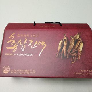 서울약사신협_프리미엄 6년근 홍삼진액_70mlx30포 — 4점을 준 리뷰어가 2021년 2월 올린 사용 사진
