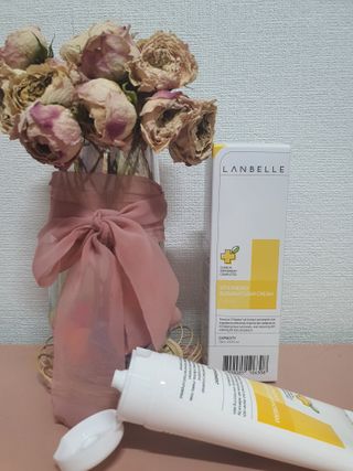 랑벨 비타 에너지 잡티 크림 75ml (피부 속 기미완화크림) — 5점을 준 리뷰어가 2022년 5월 올린 사용 사진