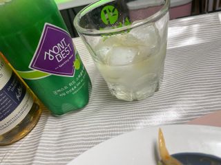 몽베스트 Montbest with Sparkling water Lime20병 — 5점을 준 리뷰어가 2022년 11월 올린 사용 사진