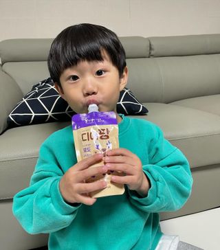 [몸엔용] 우리 아이 건강간식, 달콤한 녹용곤약젤리 디어팡 4종 — 5점을 준 리뷰어가 2022년 3월 올린 사용 사진