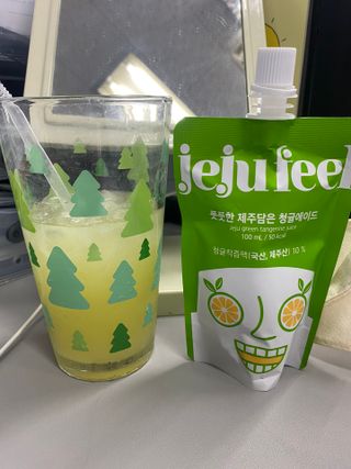JEJUFEEL 풋풋한 제주담은 청귤에이드 — 5점을 준 리뷰어가 2022년 9월 올린 사용 사진