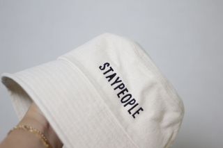 [스테이피플] STAYPEOPLE BUCKET HAT (IVORY) — 5점을 준 리뷰어가 2022년 9월 올린 사용 사진