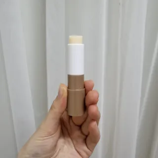 더사가오브수 [사가수] 효혜윤 보태니컬 에너지 에센스인로션 20ml /아이포올 스틱 3g — 5점을 준 리뷰어가 2023년 3월 올린 사용 사진