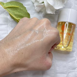 바이오오일 [바이오-오일] 스킨케어 오일 내추럴 60ml — 5점을 준 리뷰어가 2021년 10월 올린 사용 사진
