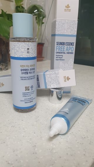 조아산코스메틱 승비 에센스 프리아포 오리엔탈 허브 크림 + 승비 에센스 프리아포 오리엔탈 허브 스킨 SET — 5점을 준 리뷰어가 2021년 11월 올린 사용 사진