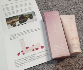 [휴랑] 오미자 2,000알로 피부 생기를 채워주는 밸런싱 크림 — 5점을 준 리뷰어가 2021년 10월 올린 사용 사진
