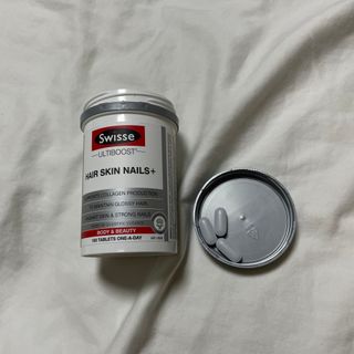 Swisse 스위스 헤어스킨네일 100정 — 5점을 준 리뷰어가 2021년 9월 올린 사용 사진