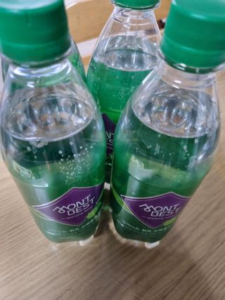 몽베스트 Montbest with Sparkling water Lime20병 — 5점을 준 리뷰어가 2021년 11월 올린 사용 사진