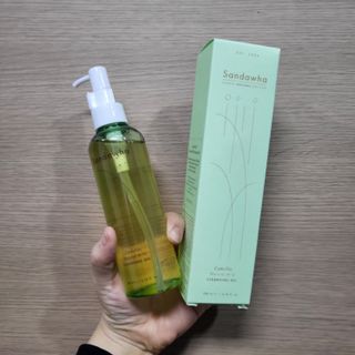 스킨큐어 산다화 순한 클렌징 동백 오일 200ml — 5점을 준 리뷰어가 2023년 3월 올린 사용 사진