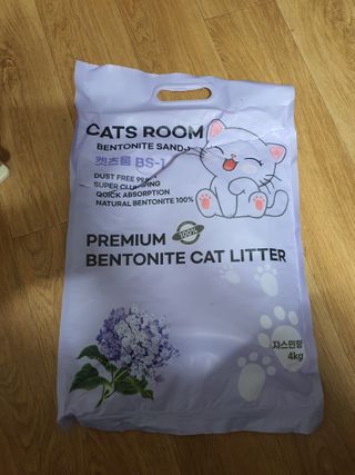 겟플렉스 켓플렉스 캣츠룸BS-1 고양이모래 4kg — 4점을 준 리뷰어가 2020년 12월 올린 사용 사진