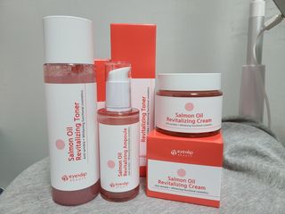 아이앤립 / EYENLIP 아이앤립 연어오일 리바이탈라이징 토너+앰플+크림 3종 세트 — 4점을 준 리뷰어가 2021년 6월 올린 사용 사진