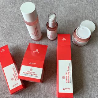 아이앤립 / EYENLIP 아이앤립 연어오일 리바이탈라이징 토너+앰플+크림 3종 세트 — 5점을 준 리뷰어가 2021년 5월 올린 사용 사진
