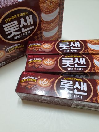 롯데제과 롯샌 카페크런치 — 5점을 준 리뷰어가 2021년 10월 올린 사용 사진