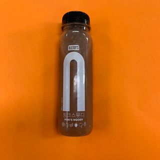 BLENDY'S 핑크 스무디+블론디 스무디 — 5점을 준 리뷰어가 2021년 10월 올린 사용 사진