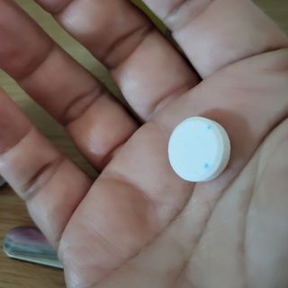 일오오오 3초 고체가글 가글밤 32정 — 5점을 준 리뷰어가 2022년 6월 올린 사용 사진