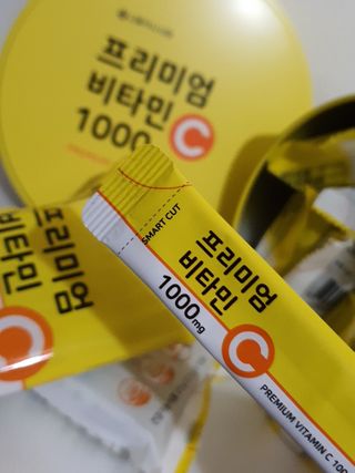 서울약사신협 프리미엄비타민C1000_2.5G x 100포 — 5점을 준 리뷰어가 2020년 12월 올린 사용 사진