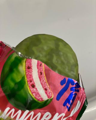 2022 오리온 여름한정판 초코파이 수박 / 포카칩 훌라망고맛 / 포카칩 라임모히또맛 — 5점을 준 리뷰어가 2022년 7월 올린 사용 사진