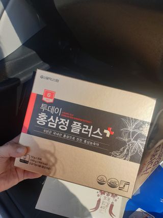서울약사신협_투데이홍삼정플러스스틱_10g x 30포 — 5점을 준 리뷰어가 2021년 4월 올린 사용 사진