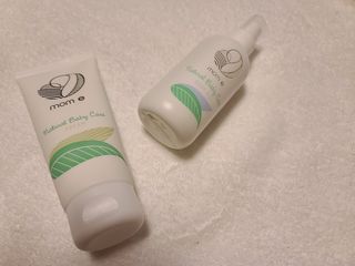 mom e 맘이 내추럴 베이비 케어 크림+바디오일 — 5점을 준 리뷰어가 2021년 1월 올린 사용 사진