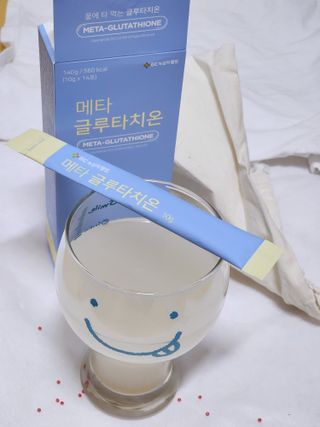 메타웰빙 GC녹십자웰빙 메타 글루타치온 — 4.5점을 준 리뷰어가 2022년 10월 올린 사용 사진
