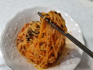 [한면원] 비빔국수 2인분 — 5점을 준 리뷰어가 2022년 8월 올린 사용 사진