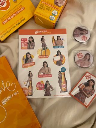 [광동제약] 비타500데일리스틱70포&굿즈3종 — 5점을 준 리뷰어가 2021년 10월 올린 사용 사진