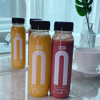 BLENDY'S 핑크 스무디+블론디 스무디 — 4점을 준 리뷰어가 2021년 9월 올린 사용 사진