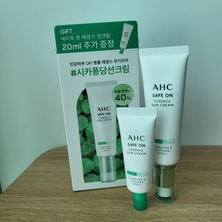 [AHC] 세이프온 에센스 선크림 올리브영 스페셜 증정 기획세트 — 5점을 준 리뷰어가 2022년 6월 올린 사용 사진