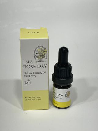 라라로즈데이 시즌2 천연 아로마오일 Y존 케어 속옷향수 이너퍼퓸 5ml  여성의 자존감을 UP시키자 — 4점을 준 리뷰어가 2021년 10월 올린 사용 사진
