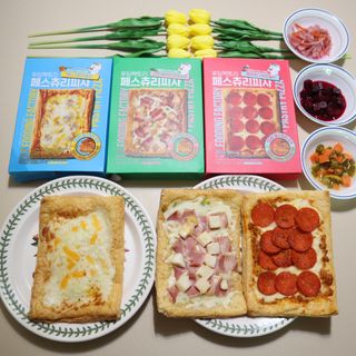 [푸딩팩토리] 페스츄리 피자 4종 택3_파이브 치즈/페퍼로니 비프칠리/고추베이컨 포테이토/허니고르곤졸라 — 5점을 준 리뷰어가 2022년 6월 올린 사용 사진