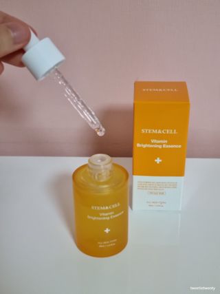 체르엠 스템앤셀 비타민 브라이트닝 에센스 30ml 1개 — 5점을 준 리뷰어가 2021년 8월 올린 사용 사진