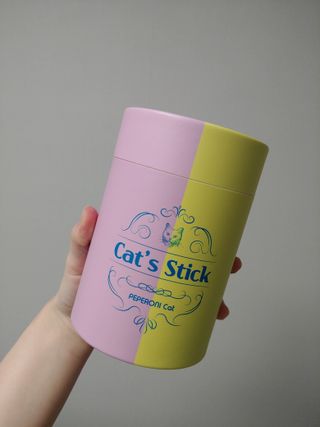 페페로니 맛있는 스틱 - 무항생제 닭고기 15개 + 원양선 참치 15개 — 5점을 준 리뷰어가 2021년 8월 올린 사용 사진