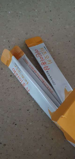 [이뮤니티플러스]우리아이 면역오키, 건강오키 _ 키즈오키 어린이홍삼 10포 1box — 5점을 준 리뷰어가 2022년 3월 올린 사용 사진