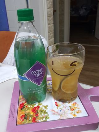 몽베스트 Montbest with Sparkling water Plain 20병 — 5점을 준 리뷰어가 2021년 11월 올린 사용 사진