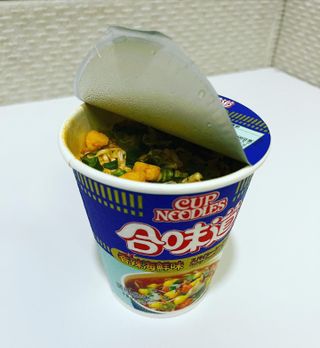 NISSIN 닛신 컵누들  4종 - 씨푸드오리지날, 씨푸드 스파이시, 씨푸드 커리, 씨푸드 XO소스 — 5점을 준 리뷰어가 2022년 4월 올린 사용 사진