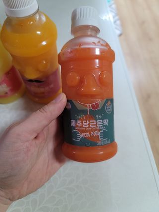 탐라원 제주의 맛, 몬딱주스 4종세트 - 한라봉몬딱주스, 천혜향몬딱주스, 청귤에이드, 당근몬딱주스 — 5점을 준 리뷰어가 2021년 7월 올린 사용 사진